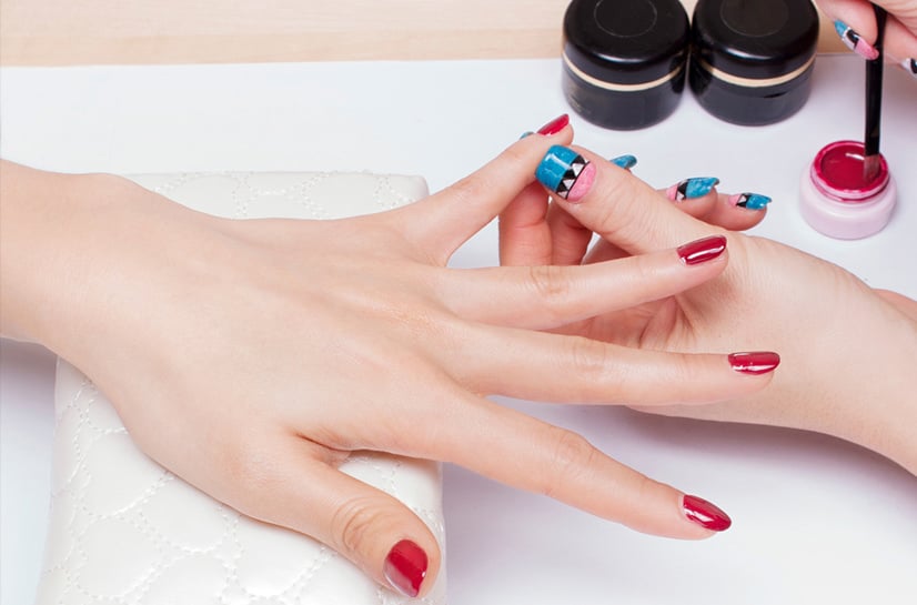 Nail Enhancement : Which Technique Is Right For You?