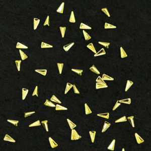 Nail Art Kit 16 - Skinny Triangle Studs Gold