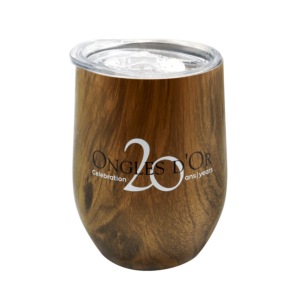 Ongles d'Or Coupe à Vin Isolée fini Bois 20 Ans